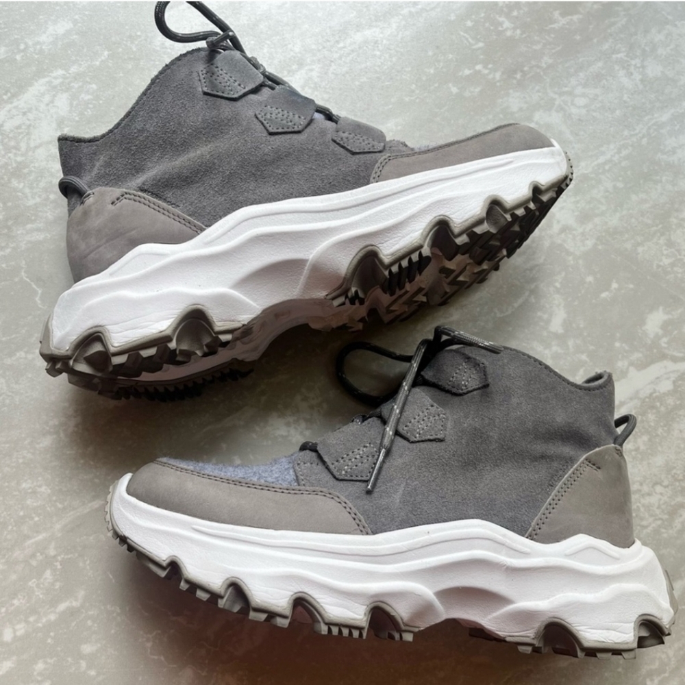 [Sorel] Kinetic Breakthru Caribou Waterproof Boot View 3